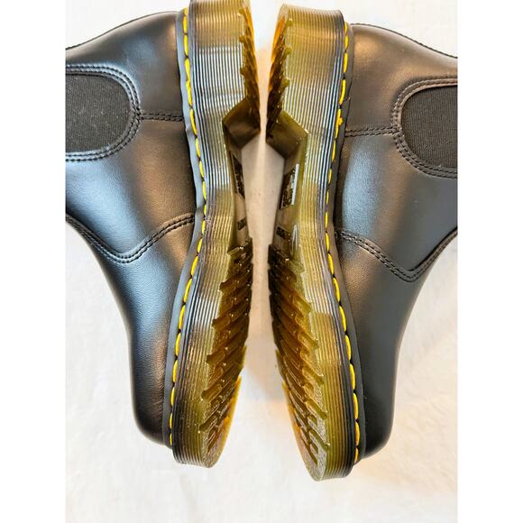 NEW-Dr Martens 2976 Chelsea Boots -Black Leather-Size 6W or 5M - Picture 5 of 15